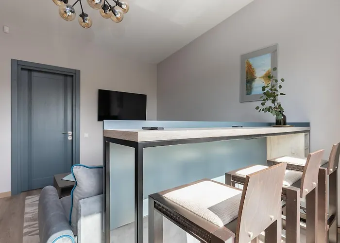 Orange Daire Palanga