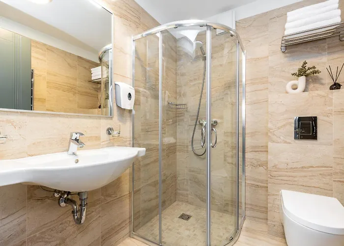 Orange Daire Palanga