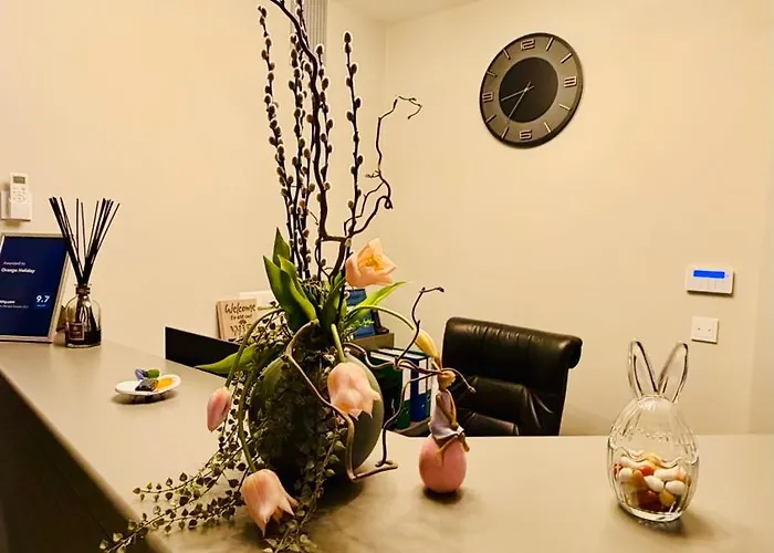 Orange Daire Palanga