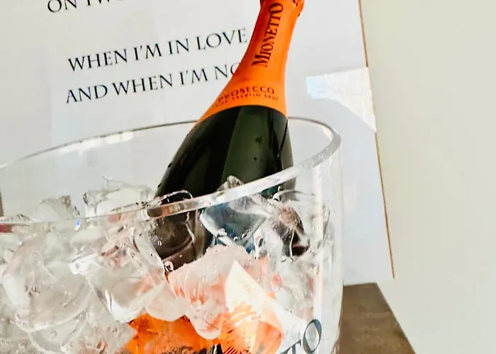 Orange Daire Palanga